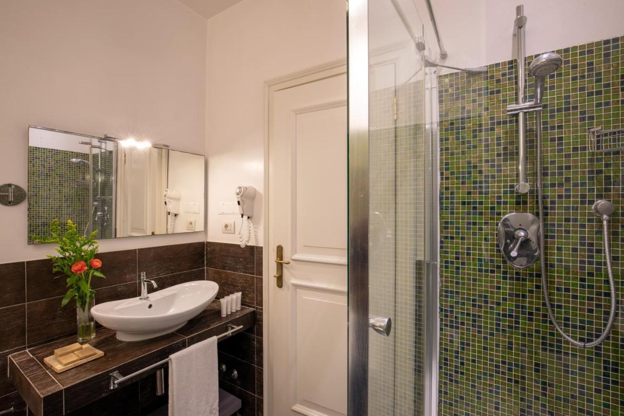 Vivaldi Luxury Rooms Rome Bagian luar foto