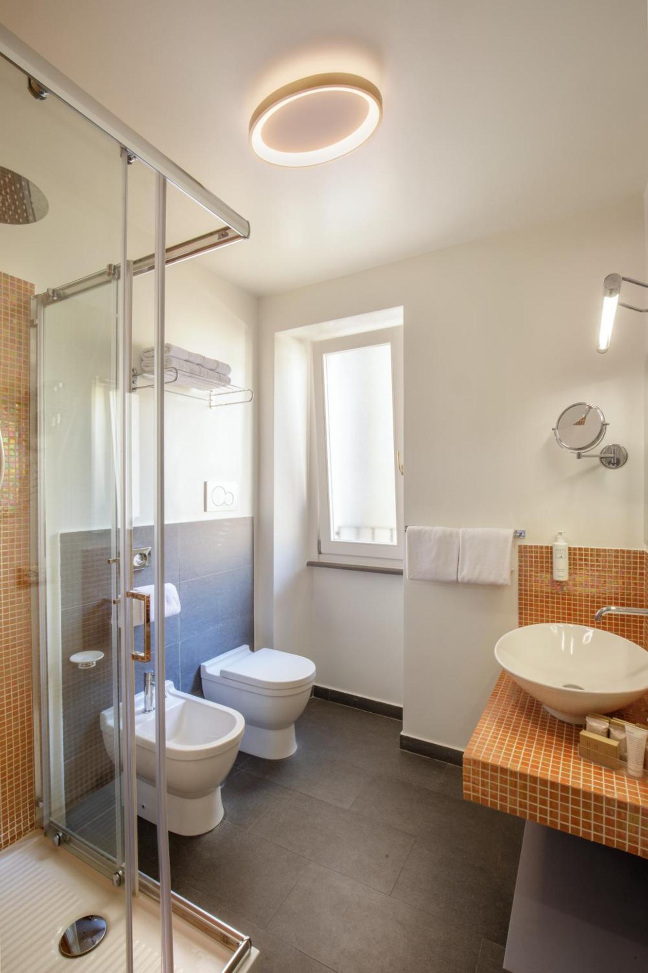Vivaldi Luxury Rooms Rome Bagian luar foto